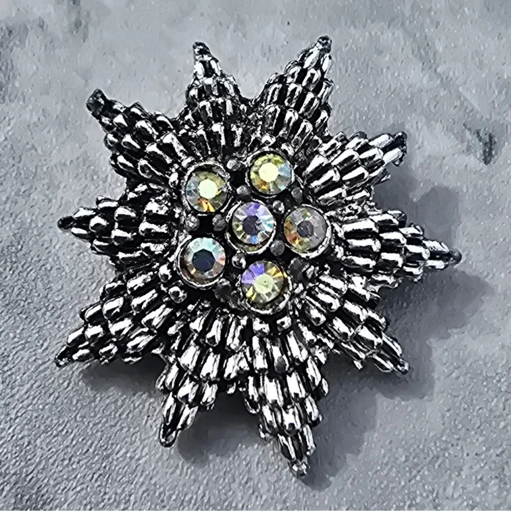 Vintage Silver Tone Starburst Brooch with Aurora Borealis Rhinestones - Picture 1 of 5